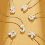 Collier Lettre Bulles KissYan, Pendentif Initiale Ballon Plaqué Or 14K, Collier Chaîne Boîte, Bijoux Délicats Pavé CZ, Cadeau pour Femmes (15mm A)