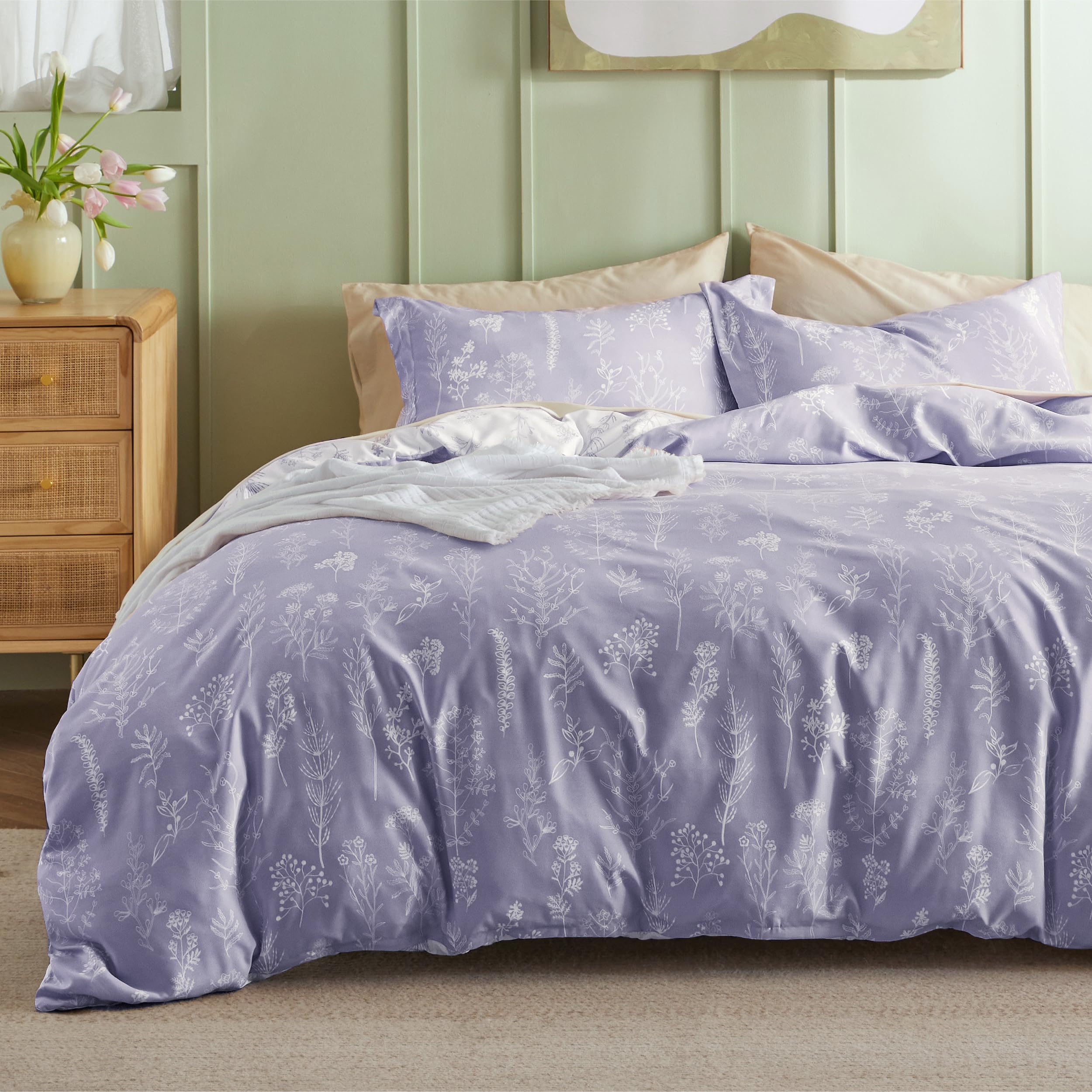 Bedsure Duvet Cover Queen Size - Reversible Floral Duvet Cover Set with Zipper Closure, Green Bedding Set, 3 Pieces, 1 Duvet Cover 90"x90" with 8 Corner Ties and 2 Pillow Shams 20"x26" - Grand Goldman