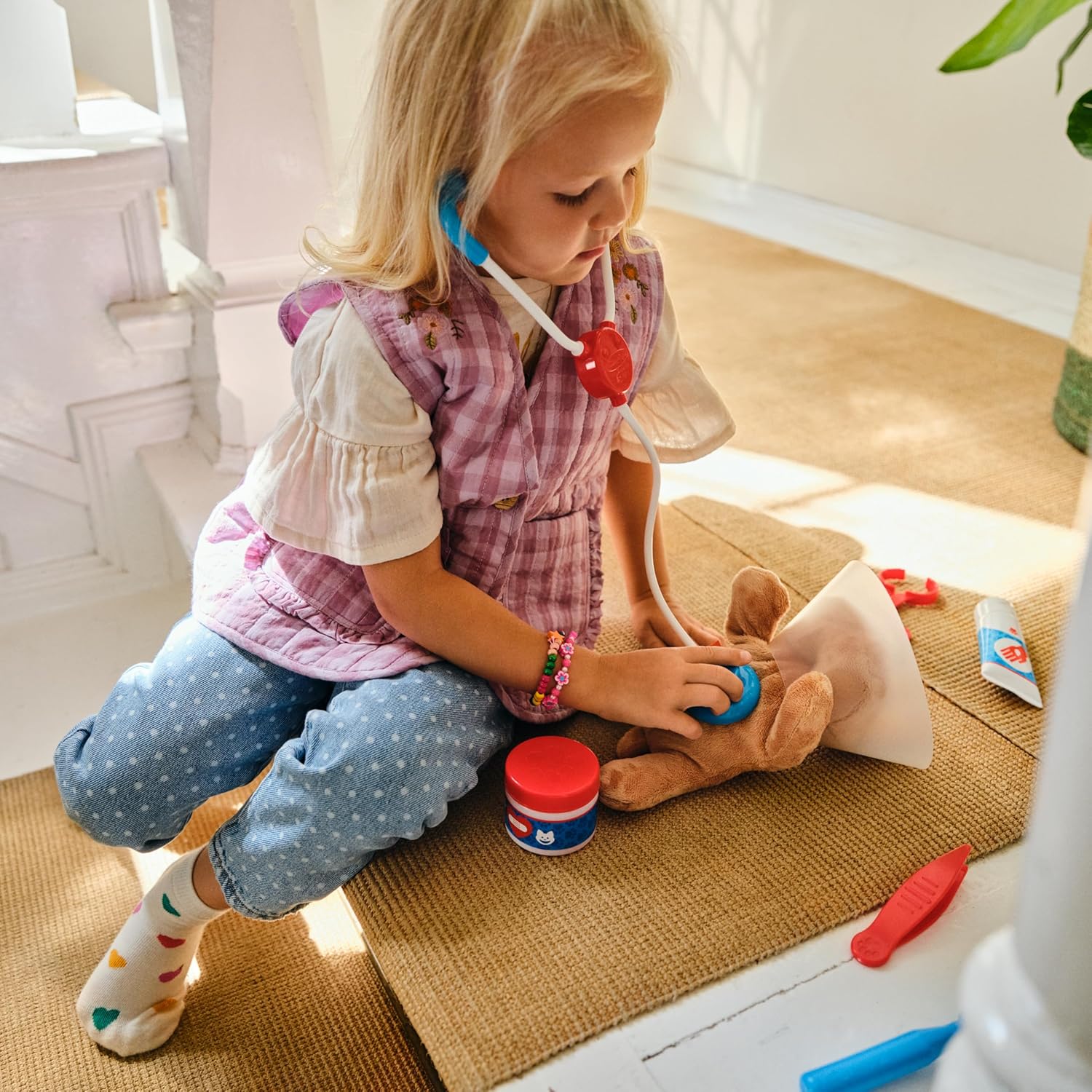 Melissa & Doug Examine and Treat Pet Vet Play Set, 24-Piece Animal Doctor Playset with Dog & Cat Plushies, Pet Doctor Kit & Accessories, Preschool Toys for Girls & Boys Ages 3+