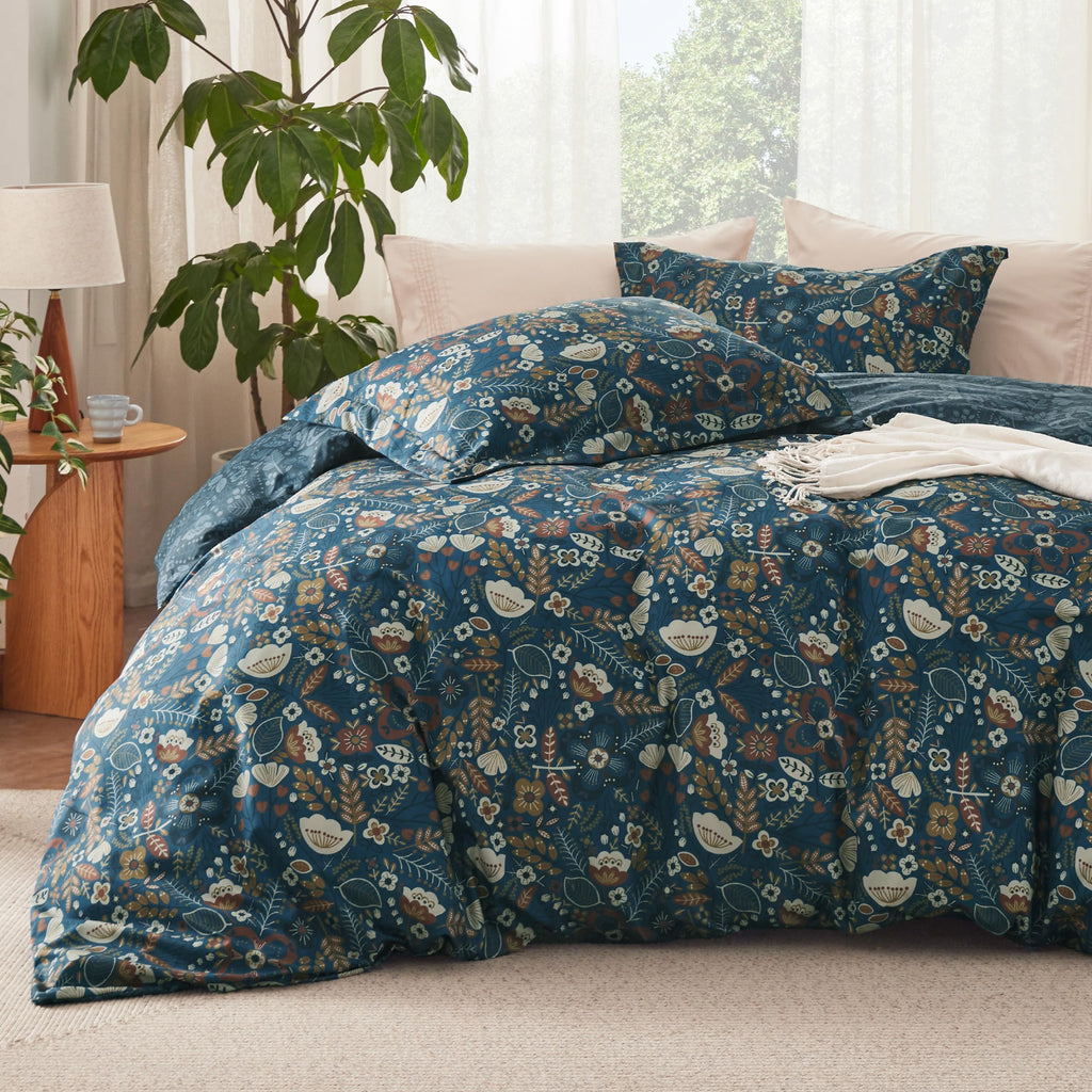 Bedsure Duvet Cover Queen Size - Reversible Floral Duvet Cover Set with Zipper Closure, Green Bedding Set, 3 Pieces, 1 Duvet Cover 90"x90" with 8 Corner Ties and 2 Pillow Shams 20"x26" - Grand Goldman