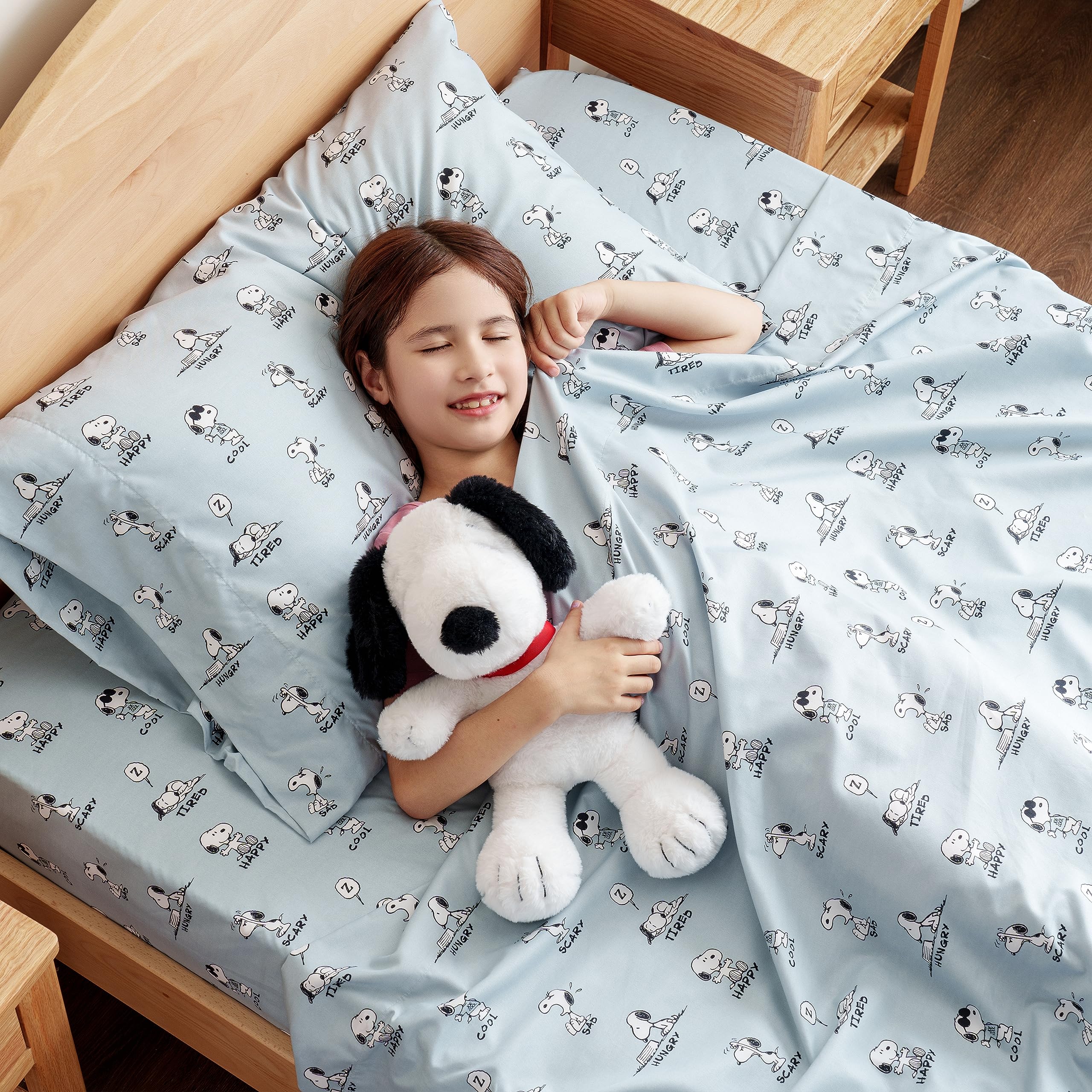Zestaw pościeli Berkshire Blanket Peanuts® dla dzieci, rozmiar pełny - 4 części, Peanuts® mini pozy i łapy szare, urocze postacie Snoopy nadrukowane na miękkich mikrofibrowych prześcieradłach