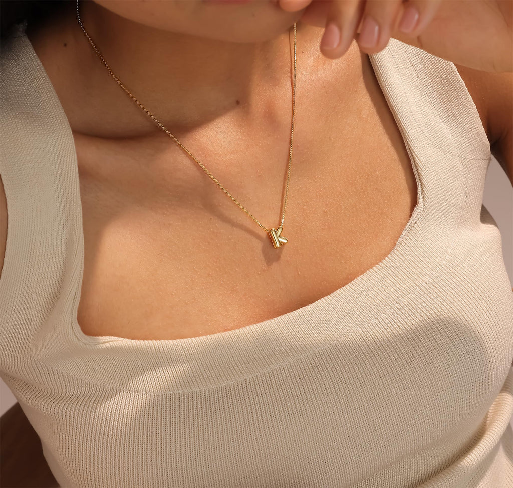 Bubble-Anfangsbuchstaben-Halsketten für Frauen, vergoldete zarte Bubble-Buchstaben-Halskette, niedliche Bubble-Anfangsbuchstaben-Halsketten, goldener Anhänger Namenskette, personalisierte goldene Ballon-Buchstaben-Halsketten für Damenschmuck