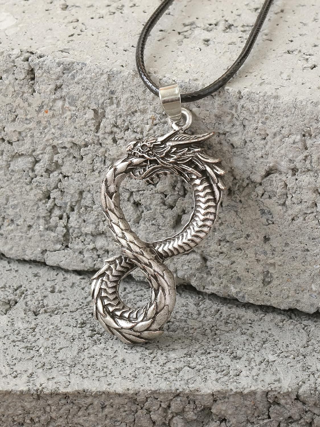 HAQUIL Dragon Necklace, Ouroboros Serpent Dragon Pendant, Dragon Jewelry Gift for Men and Women