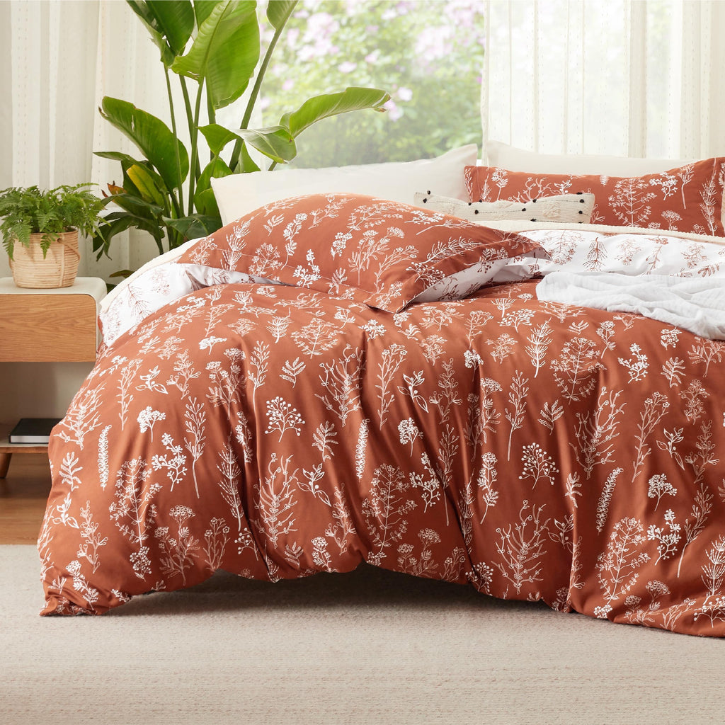 Bedsure Duvet Cover Queen Size - Reversible Floral Duvet Cover Set with Zipper Closure, Green Bedding Set, 3 Pieces, 1 Duvet Cover 90"x90" with 8 Corner Ties and 2 Pillow Shams 20"x26" - Grand Goldman