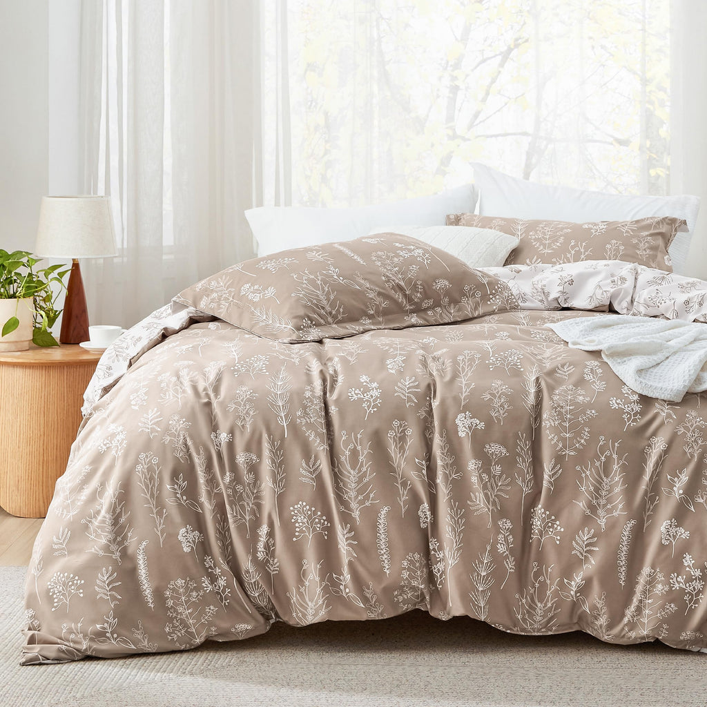 Bedsure Duvet Cover Queen Size - Reversible Floral Duvet Cover Set with Zipper Closure, Green Bedding Set, 3 Pieces, 1 Duvet Cover 90"x90" with 8 Corner Ties and 2 Pillow Shams 20"x26" - Grand Goldman
