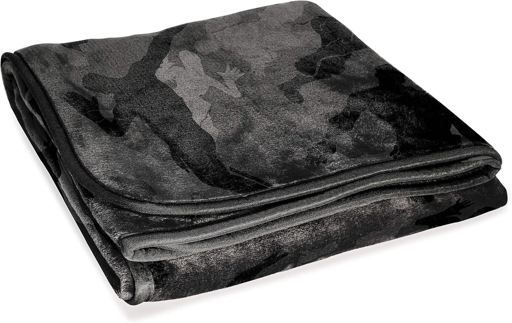 Jay Franco Fortnite Camo Emote Throw Blanket - Measures 46 x 60 inches, Bedding - Fade Resistant Super Soft (Official Fortnite Product)