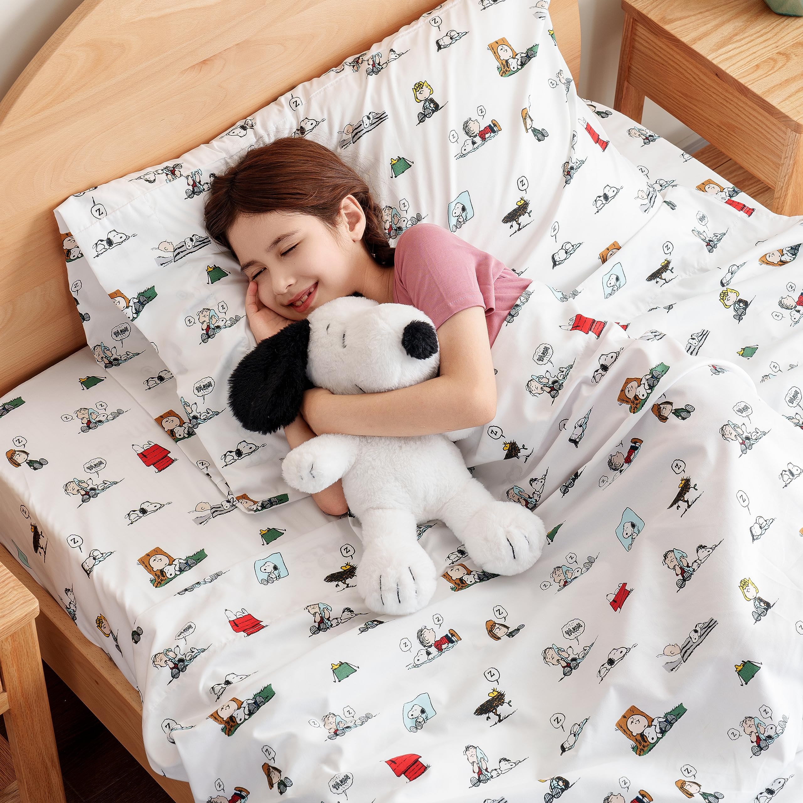 Zestaw pościeli Berkshire Blanket Peanuts® dla dzieci, rozmiar pełny - 4 części, Peanuts® mini pozy i łapy szare, urocze postacie Snoopy nadrukowane na miękkich mikrofibrowych prześcieradłach