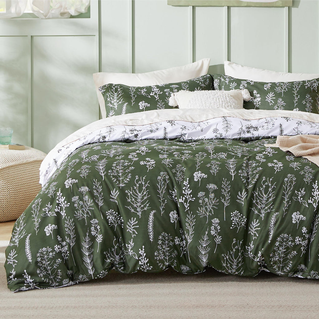 Bedsure Duvet Cover Queen Size - Reversible Floral Duvet Cover Set with Zipper Closure, Green Bedding Set, 3 Pieces, 1 Duvet Cover 90"x90" with 8 Corner Ties and 2 Pillow Shams 20"x26" - Grand Goldman