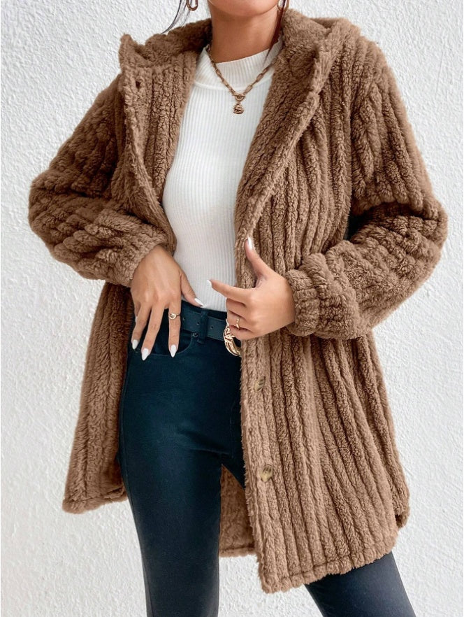 Manteau Teddy à Capuche avec Boutons sur le Devant