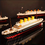 Titanic Ship Model Building Block Set 3D Puzzle Sets DIY Educational Toys Table Decoration Bricks Toy,Perfect Birthday Gift