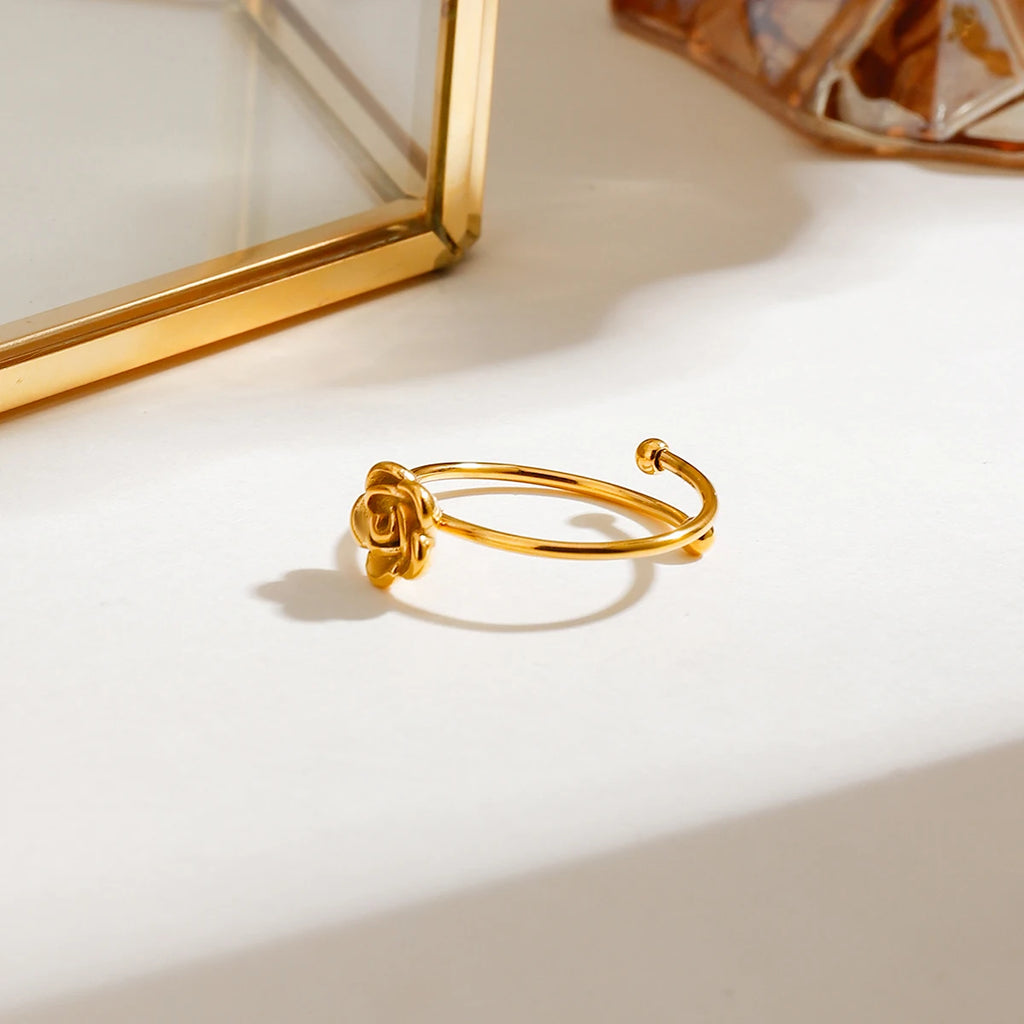 Zora Delicate Rose Flower Ring 18K guldbelagt rustfrit stål Justerbar stabelring Søde gavesmykker