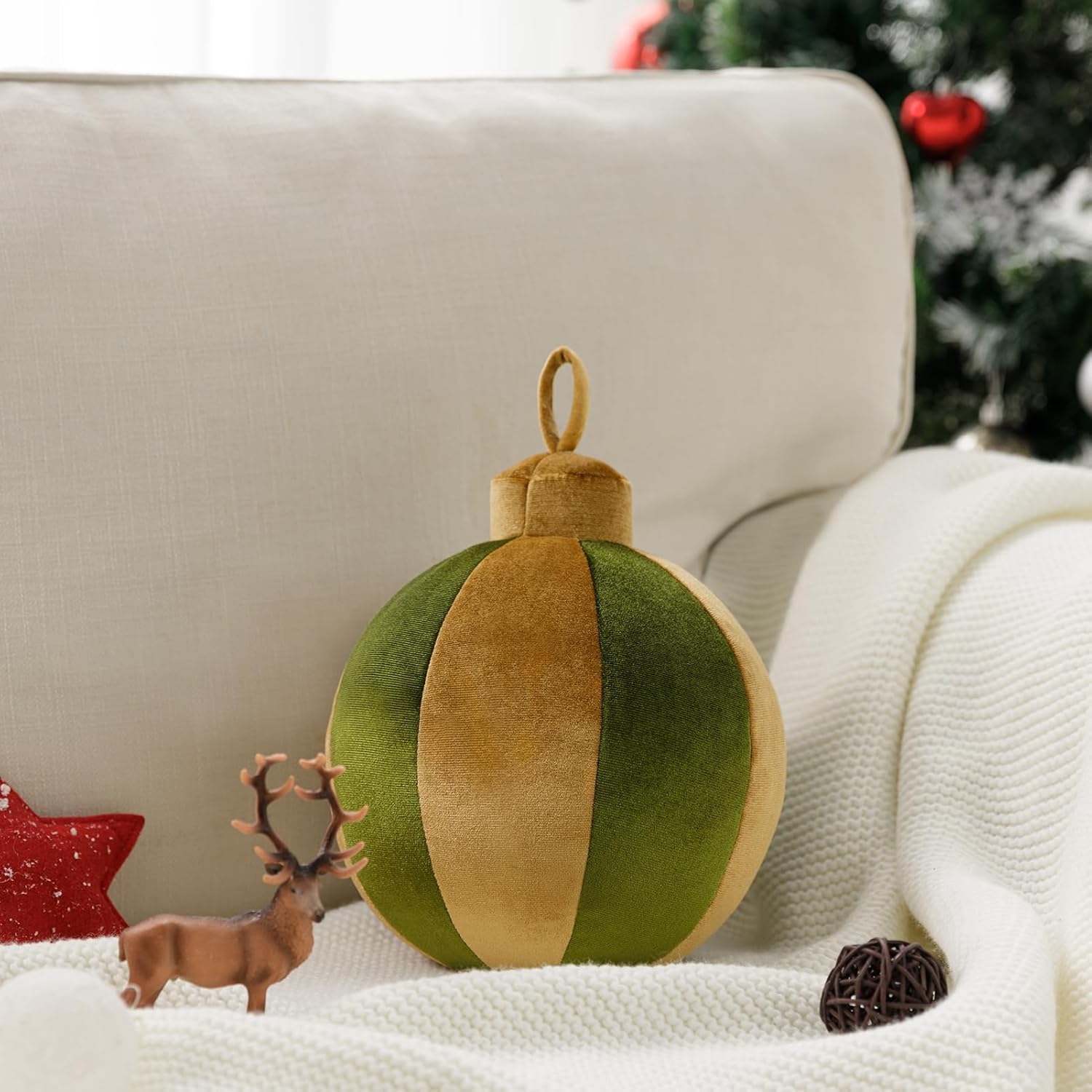 Ashler Christmas Bell Pillow, Round Throw Pillow, Red Christmas Throw Pillows, Bell Christmas Decor Cushion for Couch, Chair, Bed, Bedroom, Living Room, 11x11 Inches - Grand Goldman