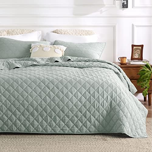 Bedsure Boho Quilt Queen Size Dark Green, Modern Geometric Stitched Pattern, Ultra Soft and Lightweight Bedding Set, 3 Pieces, 1 Quilt and 2 Pillow Shams - Grand Goldman