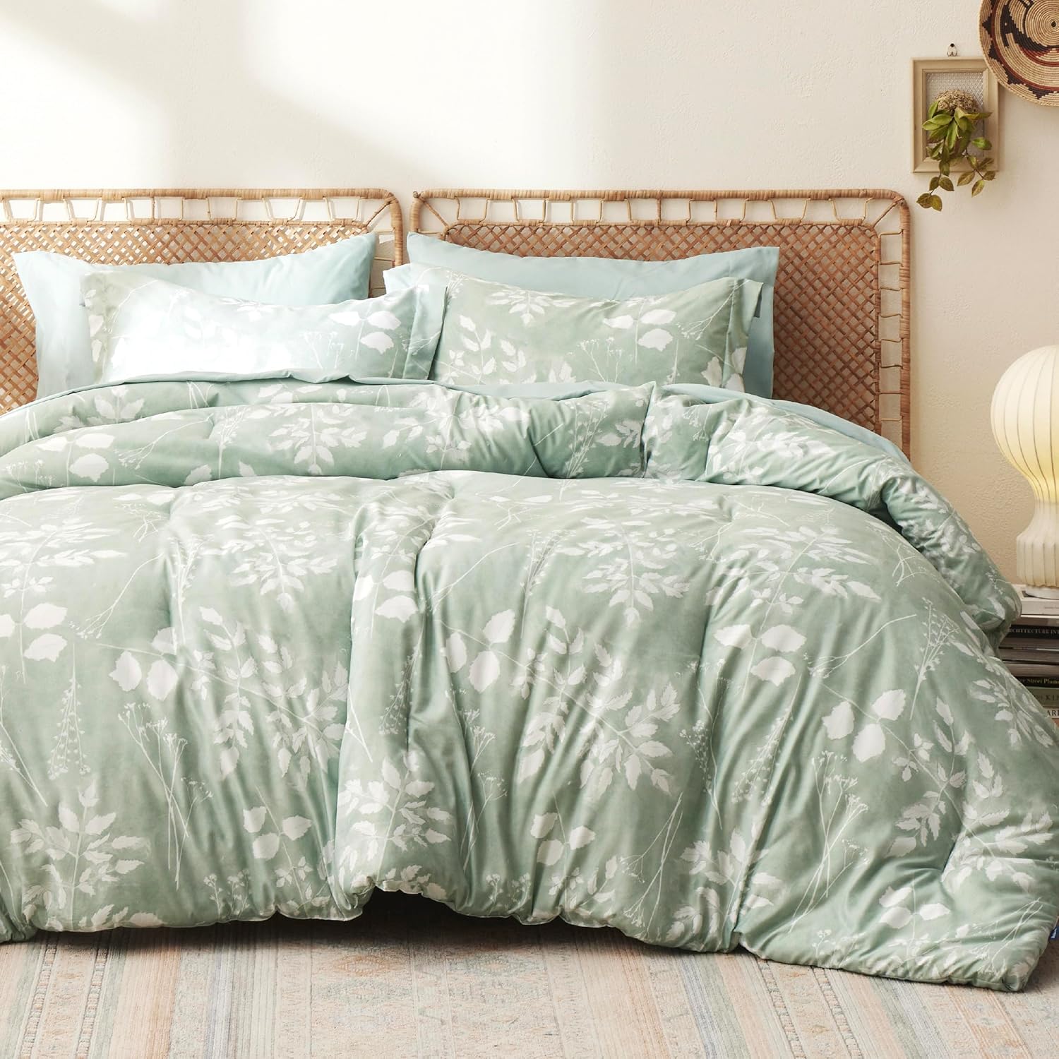 Bedsure Queen Comforter Set - 7 Pieces Floral Sage Green Bedding Sets, Queen Bed in a Bag Gift for Christmas with Reversible Botanical Flowers Comforter, Sheets, Pillowcases & Shams - Grand Goldman