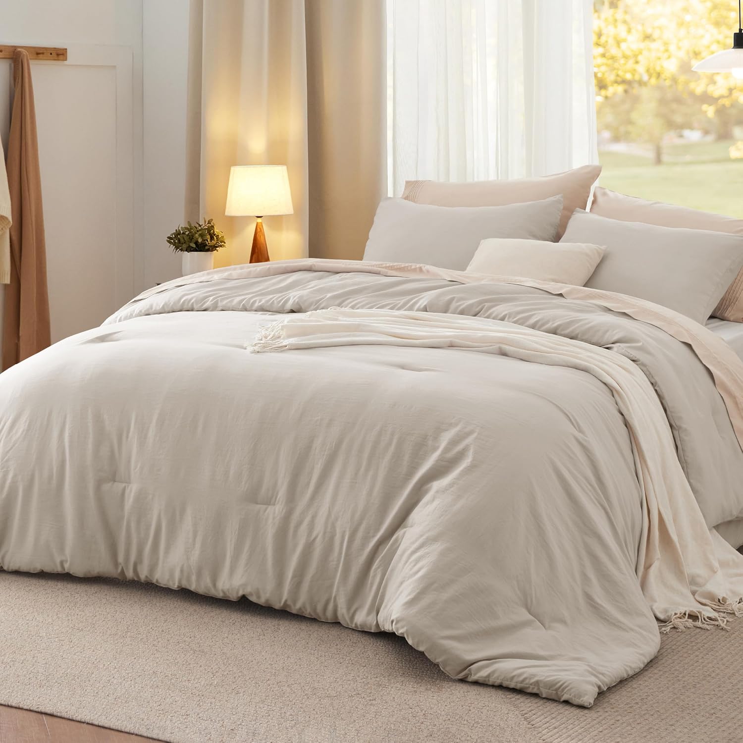 Bedsure Queen Size Comforter Sets, Beige Soft Prewashed Bed Comforter for All Seasons, 3 Pieces Warm Bedding Sets, 1 Lightweight Comforter (90"x90") and 2 Pillowcases (20"x26") - Grand Goldman