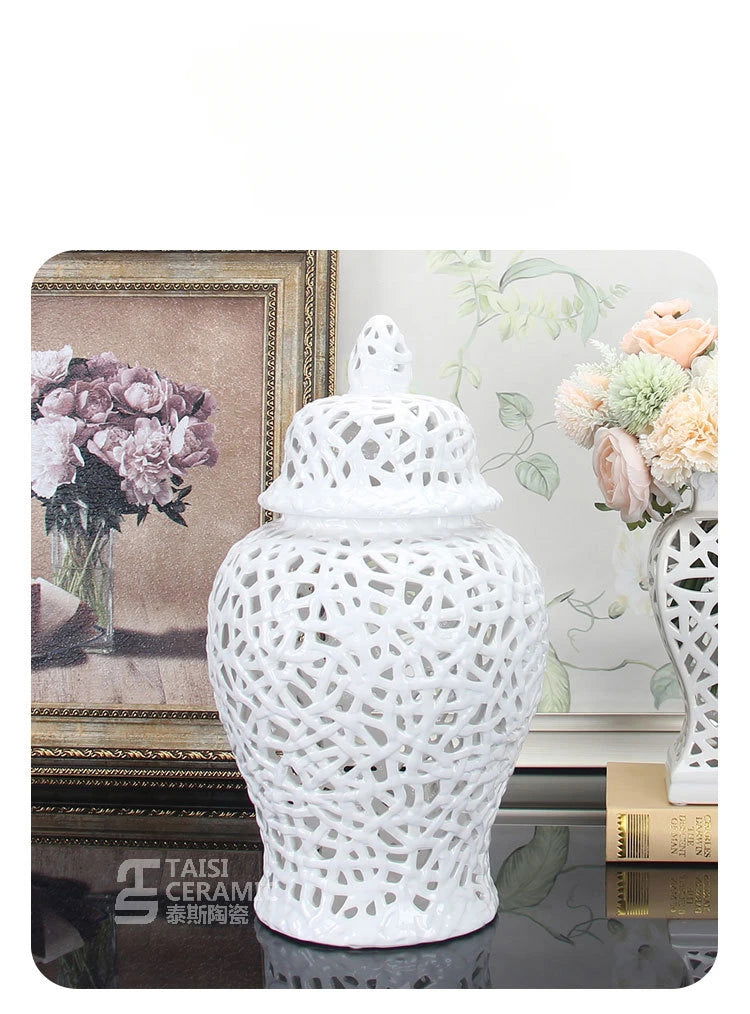 Ceramic Checkmate Jar Hollow Gold Ginger Jar Flower Vase Hollow Storage Tank Porcelain Handicraft Home Decoration Accessories - Grand Goldman