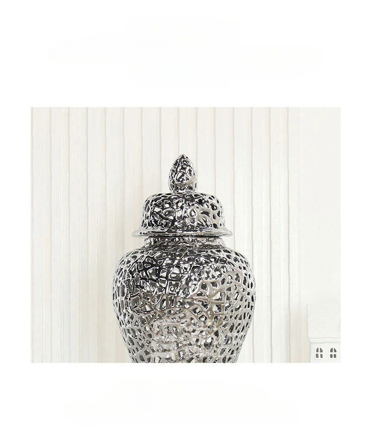 Ceramic Checkmate Jar Hollow Gold Ginger Jar Flower Vase Hollow Storage Tank Porcelain Handicraft Home Decoration Accessories - Grand Goldman