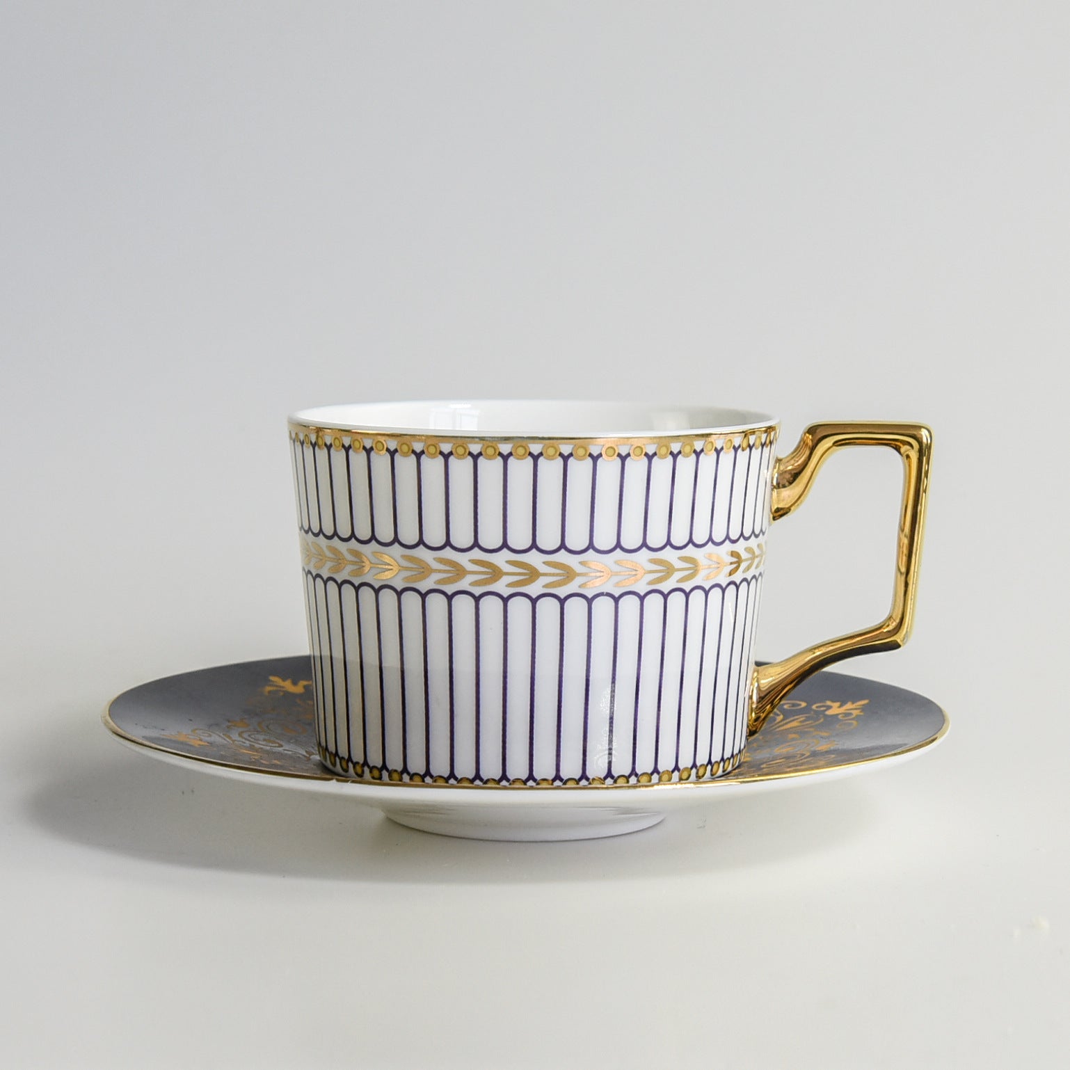 Ceramic Cup Dish Afternoon Tea Cup European Bone China Coffee Cup And Saucer Suit Meeting Sale Gift Gift - Grand Goldman
