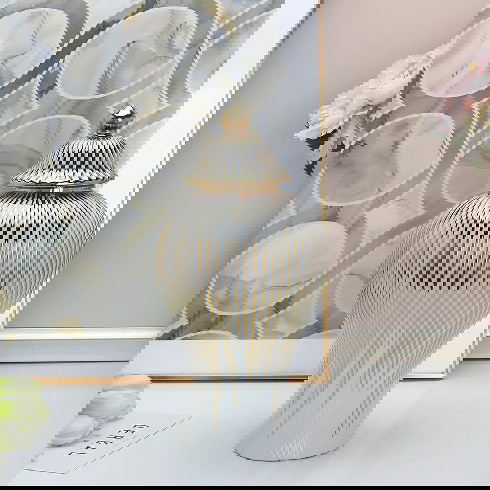 Ceramic Golden General Jar Ginger Jar Candy Storage Jar with Lid Vase Porcelain Crafts Art Decorative Tank Home Decoration - Grand Goldman