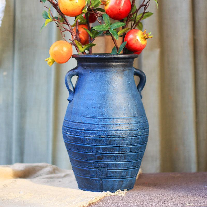 Ceramic Old Vases In The Living Room With Dried Flowers - Grand Goldman