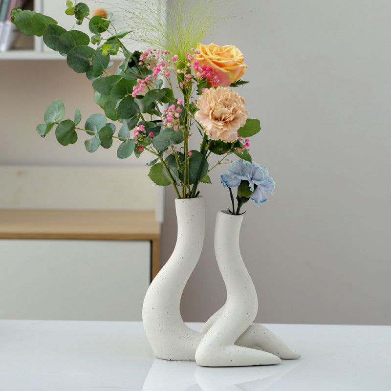 Ceramic Vase Minimalist Human Flower Arrangement - Grand Goldman