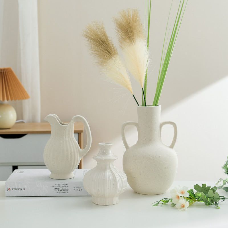 Ceramic White Dry Flower Vase - Grand Goldman