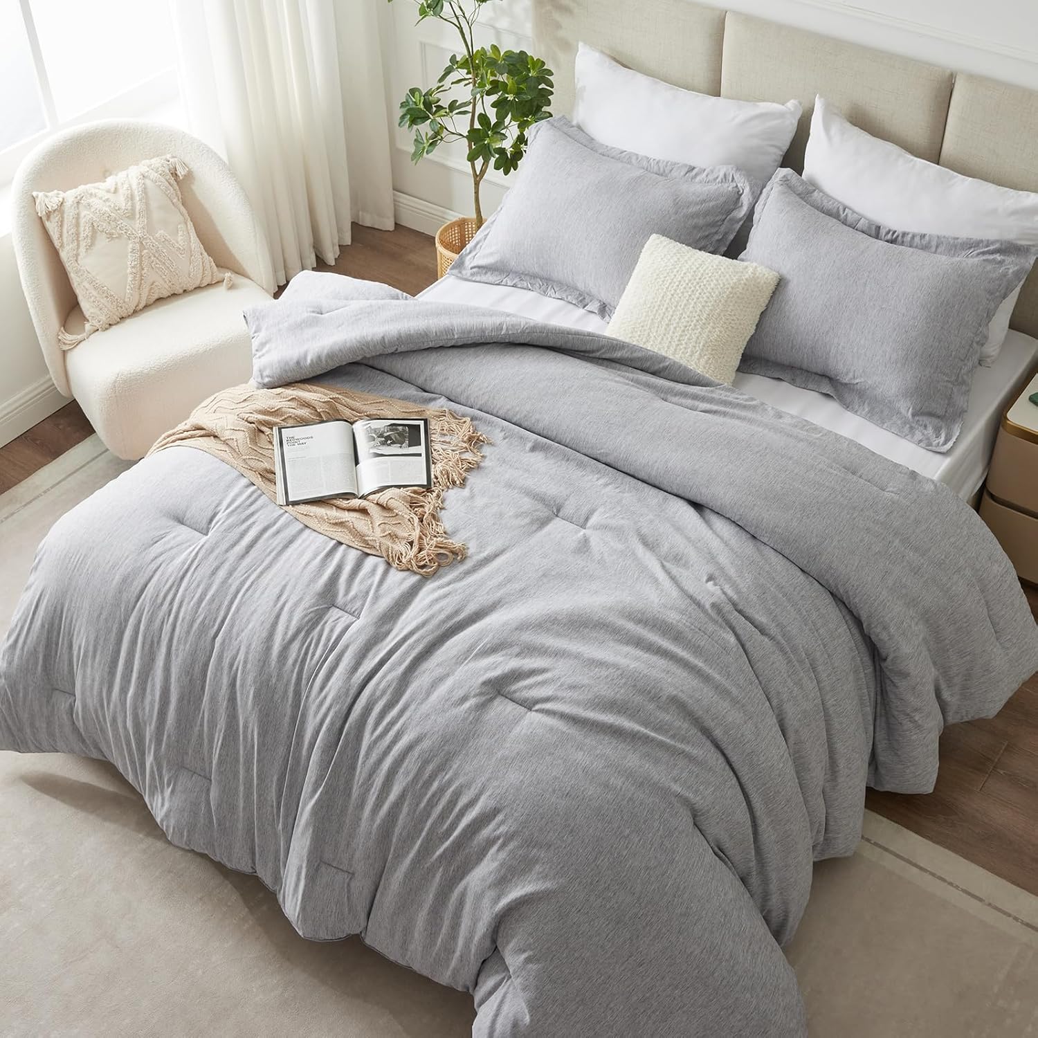 CozyLux Queen Comforter Set - 3 Pieces Light Grey Soft Luxury Cationic Dyeing Queen Comforter for All Season, Light Gray Breathable Lightweight Fluffy Bedding Sets with 1 Comforter and 2 Pillow Shams - Grand Goldman