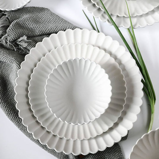 Creative Japanese Chrysanthemum Plate Frosted Ceramic Household Dishes - Grand Goldman