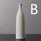 Creative Ornaments Of Dried Flowers In Ceramic Vases - Grand Goldman