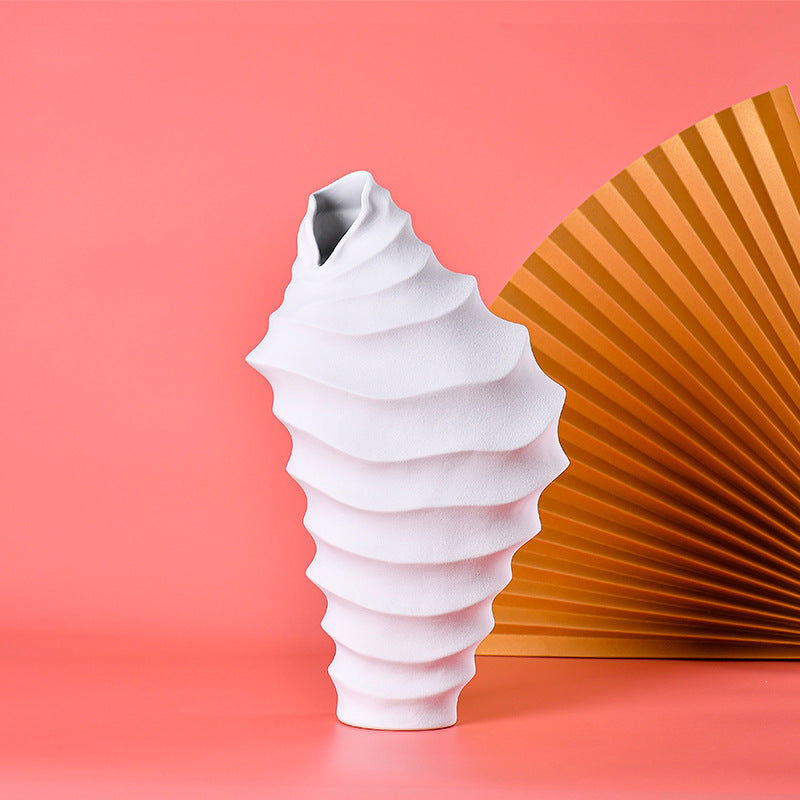 Creative Thread Vase Simple Ceramic Flower Vase Decoration - Grand Goldman