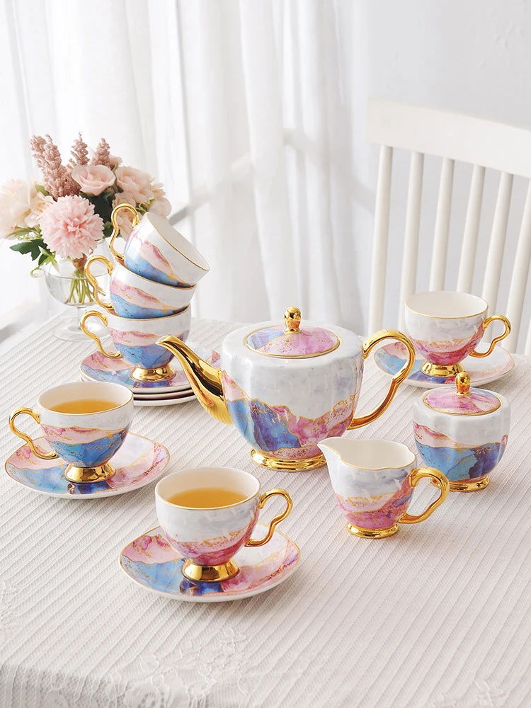 DAISY Elegant European Coffee Cup and Saucer Set - Luxurious Bone China, Retro Style with Marble Patterns and Gold Accents for Exquisite Afternoon Tea or Coffee - Grand Goldman