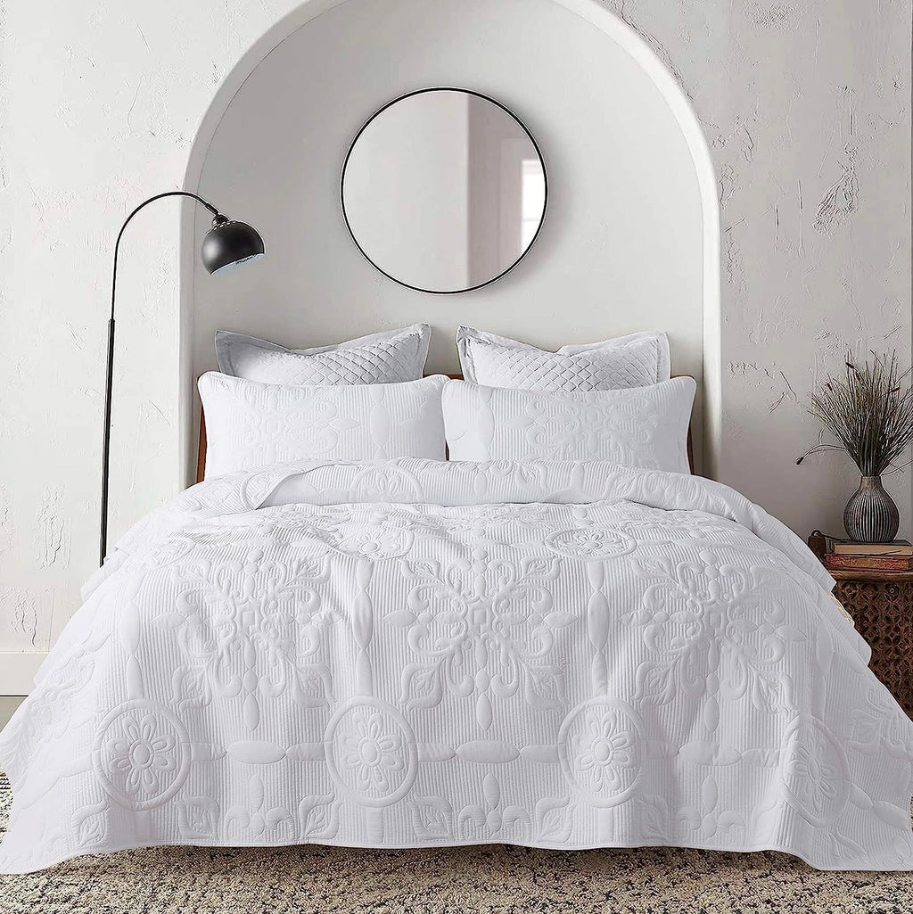 Damask Quilt Twin Size Bedding Sets with Pillow Sham, Boho Lightweight Soft Bedspread Coverlet, Beige Quilted Blanket Thin Comforter Bed Cover for All Season Spring Summer, 2 Pieces, 68x90 inches - Grand Goldman