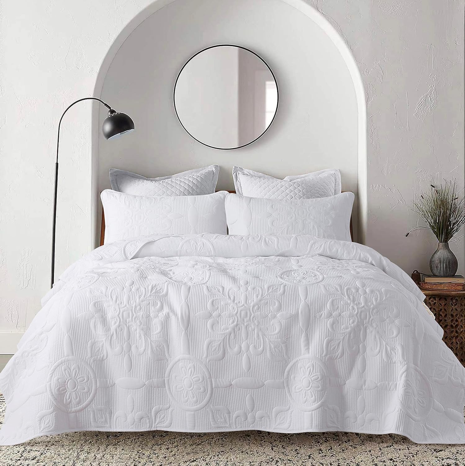 Damask Quilt Twin Size Bedding Sets with Pillow Sham, Boho Lightweight Soft Bedspread Coverlet, Beige Quilted Blanket Thin Comforter Bed Cover for All Season Spring Summer, 2 Pieces, 68x90 inches - Grand Goldman