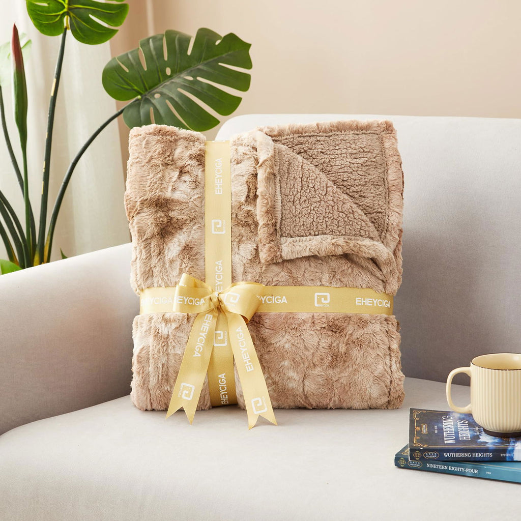 EHEYCIGA Electric Heated Blanket Throw Faux Fur, 10 Hours Auto Shut Off 9 Heating Levels Heating Blanket Throw, Soft Warm Heated Blanket Fast Heating, Faux Fur & Sherpa - Grand Goldman