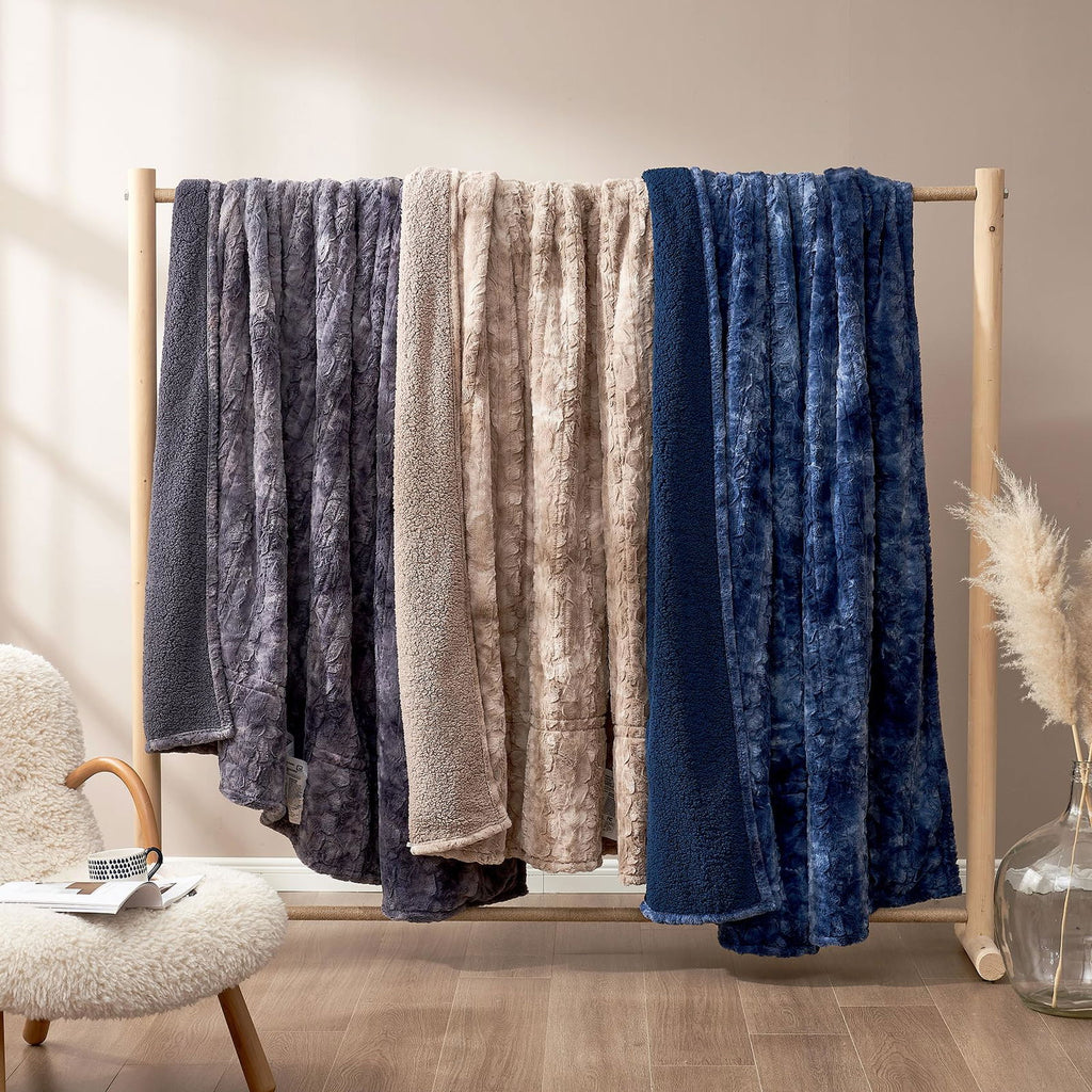 EHEYCIGA Electric Heated Blanket Throw Faux Fur, 10 Hours Auto Shut Off 9 Heating Levels Heating Blanket Throw, Soft Warm Heated Blanket Fast Heating, Faux Fur & Sherpa - Grand Goldman