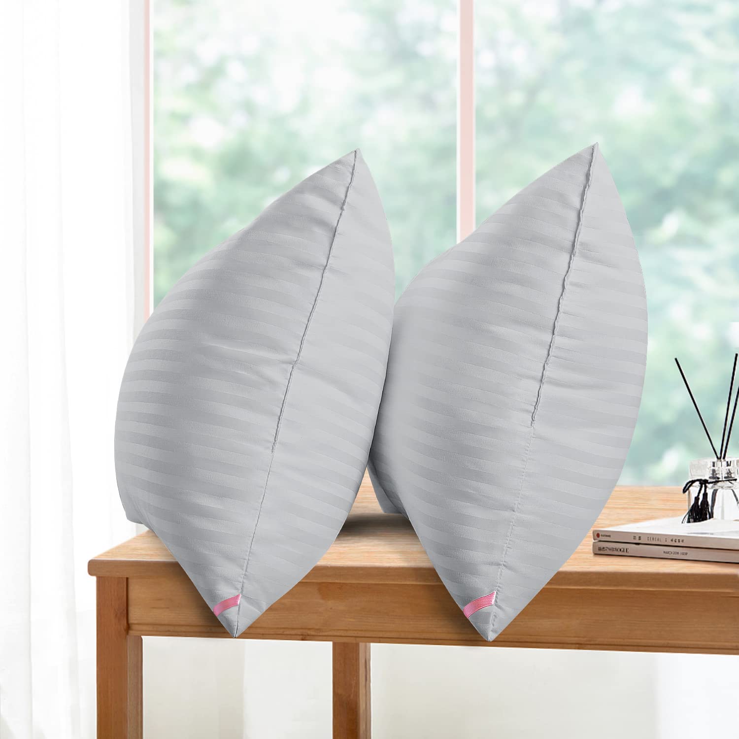 EIUE Hotel Collection Bed Pillows for Sleeping 2 Pack Queen Size，Pillows for Side and Back Sleepers,Super Soft Down Alternative Microfiber Filled Pillows,20 x 30 Inches - Grand Goldman