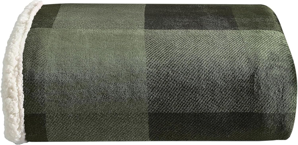 Eddie Bauer - Throw Blanket, Super Soft Reversible Sherpa Fleece Bedding, Ideal Christmas & White Elephant Gifts, Cozy Plaid Throw Blankets for Couch (Grizzly Peak Red, Throw) - Grand Goldman