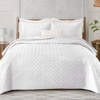Exclusivo Mezcla Soft Quilt Set Queen Full Size, 3 Pieces Lightweight Quilts Grey Bedspreads Coverlets Bedding Set for All Seasons, Weave Pattern - Grand Goldman