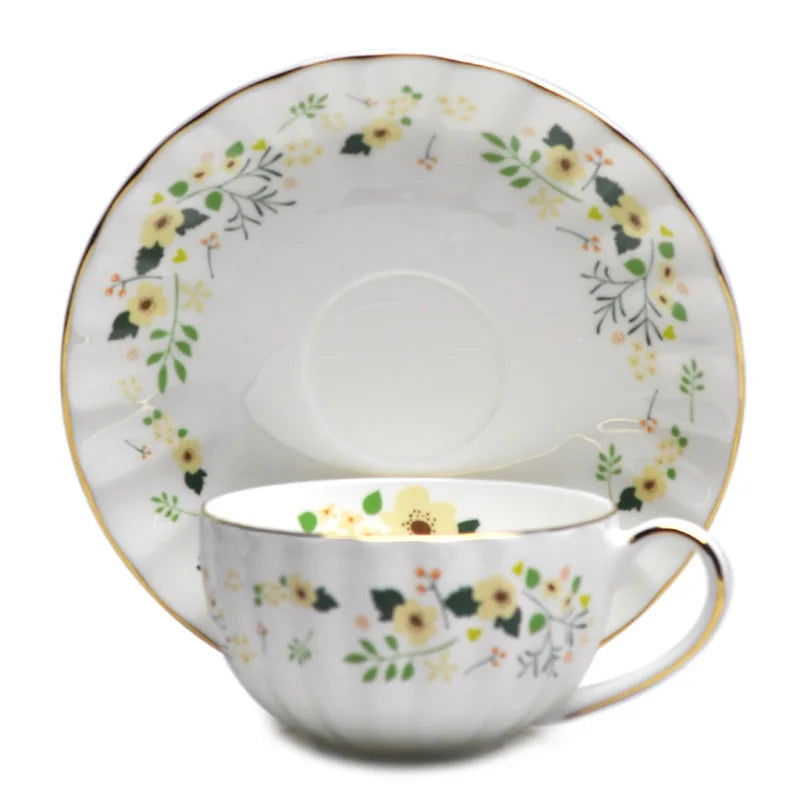 Exquisite British Bone China Coffee Cup Set Farmhouse Style Floral Ceramic Mug Afternoon Tea Black Tea Cup and Saucer Combination for Bar - Grand Goldman