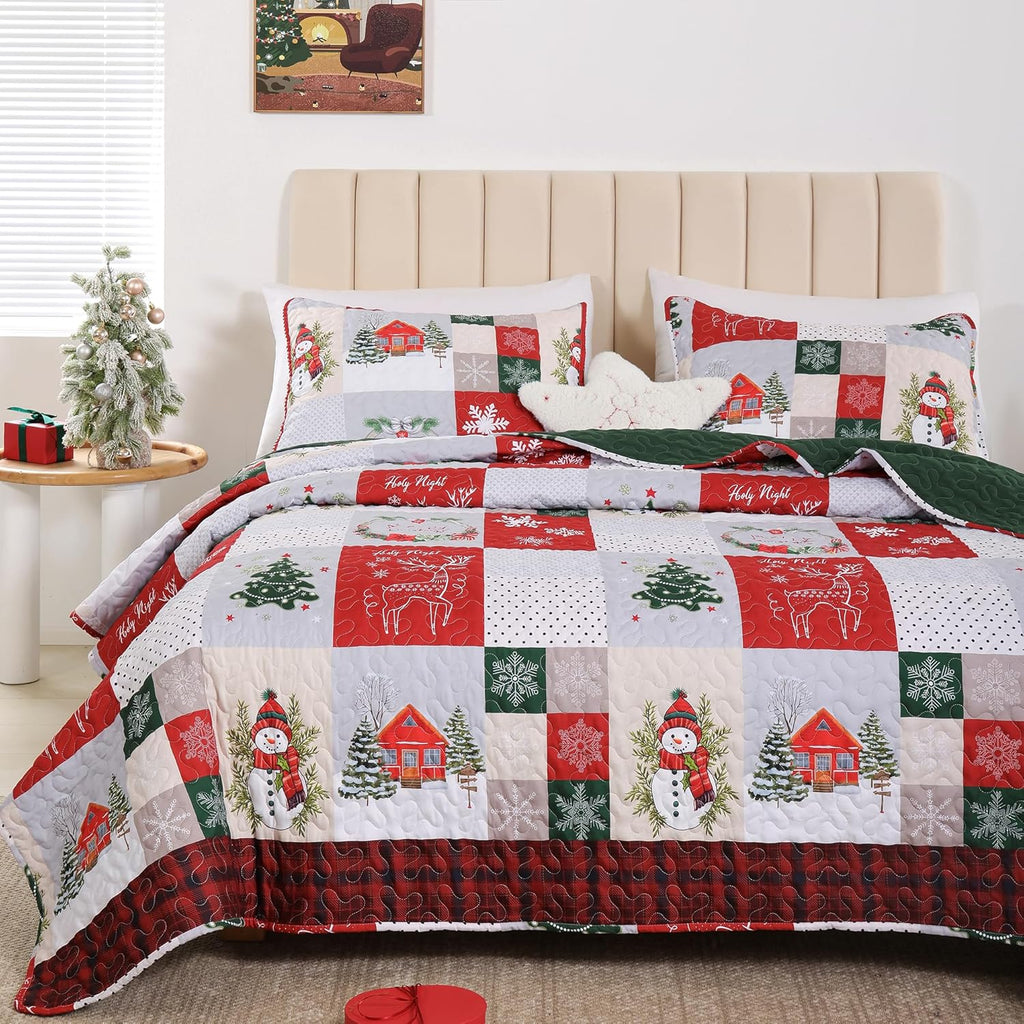 FROZZUR Quilts Queen Size Christmas Patchwork Quilt with Santa Claus Red Stocking Bedspreads Queen Size Snowman Reindeer Soft Coverlet 2 Pillow Cases - Grand Goldman