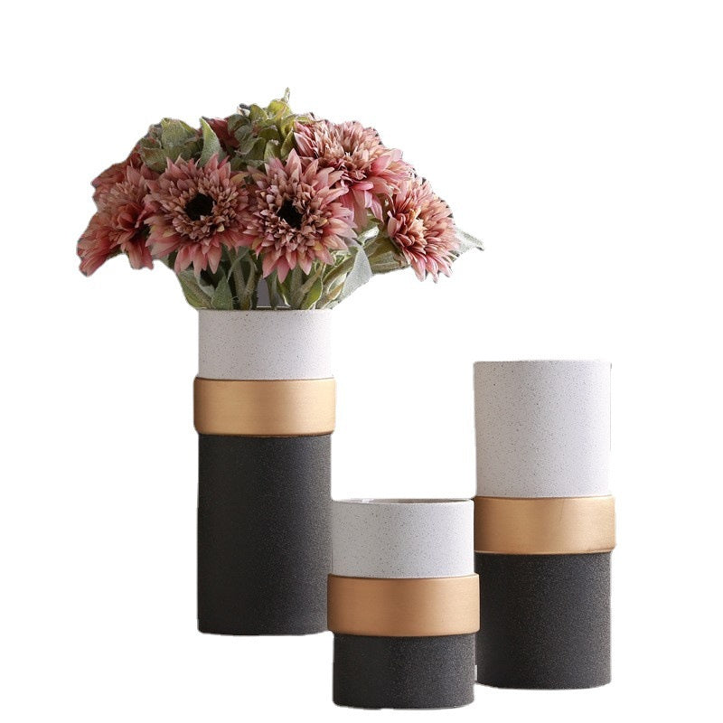 Fashionable Nordic Creative Ceramic Vase - Grand Goldman