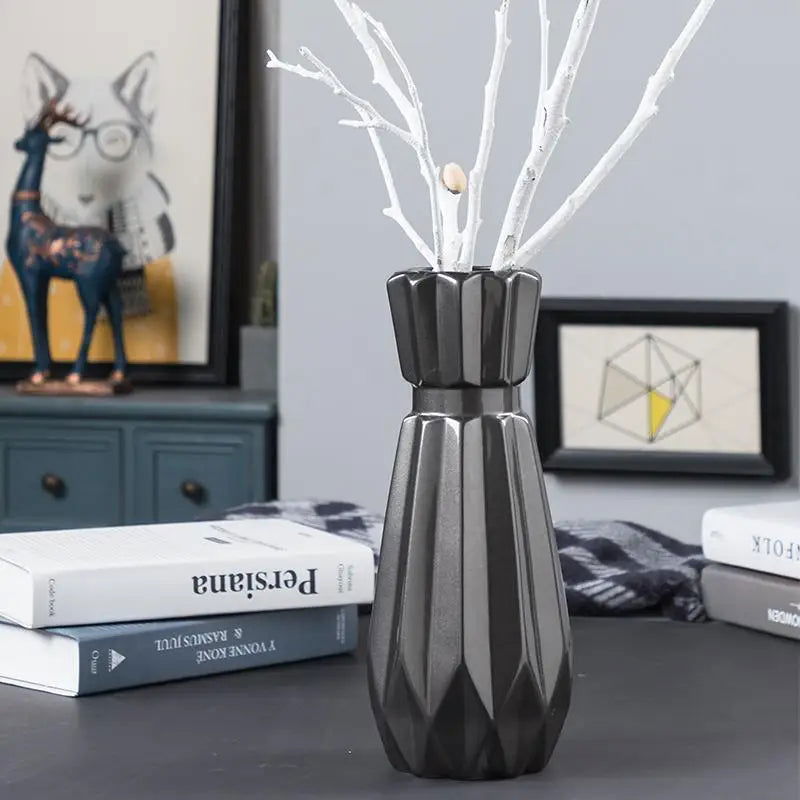 GOTHAM Modern Black Ceramic Tabletop Urns Flowerpot Vase Handmade Geometric Design Living Room Home Creative Wedding Decoration Amphora - Grand Goldman