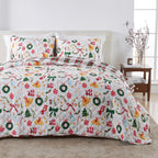 Great Bay Home 2-Piece Christmas Quilt Set with Shams. Reversible Bedspread Coverlet with Holiday Pattern. Holly Collection (Twin/Twin XL) - Grand Goldman