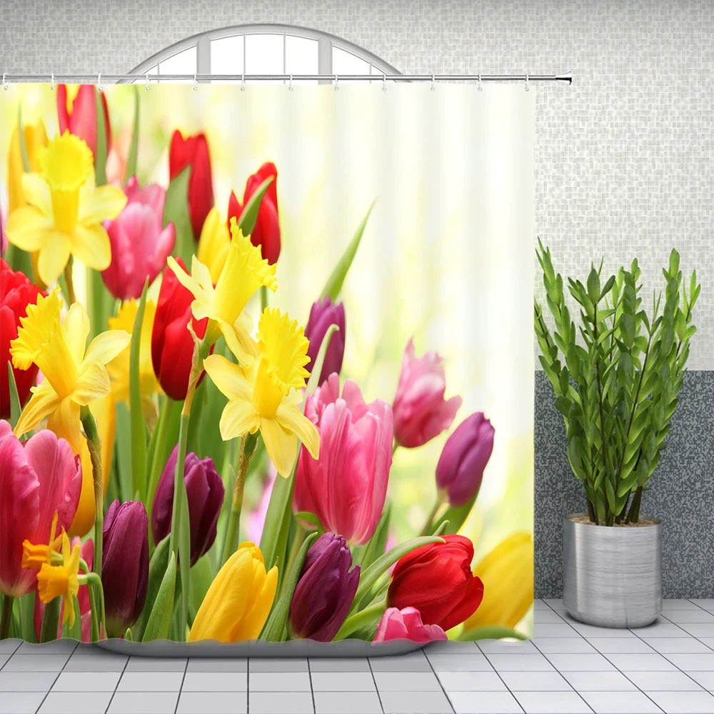 ست پرده دوش پروانه گل بهاری رنگارنگ با طرح گل‌های گیاهی، لاله، رز، بابونه برای دکور حمام، پارچه پلی‌استر