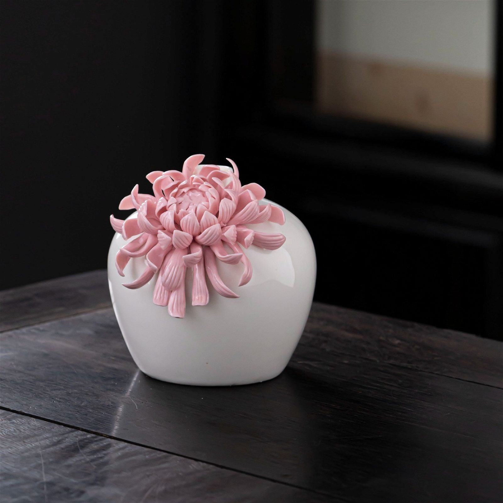Hand Held Ceramic Flower Vase Pink - Grand Goldman