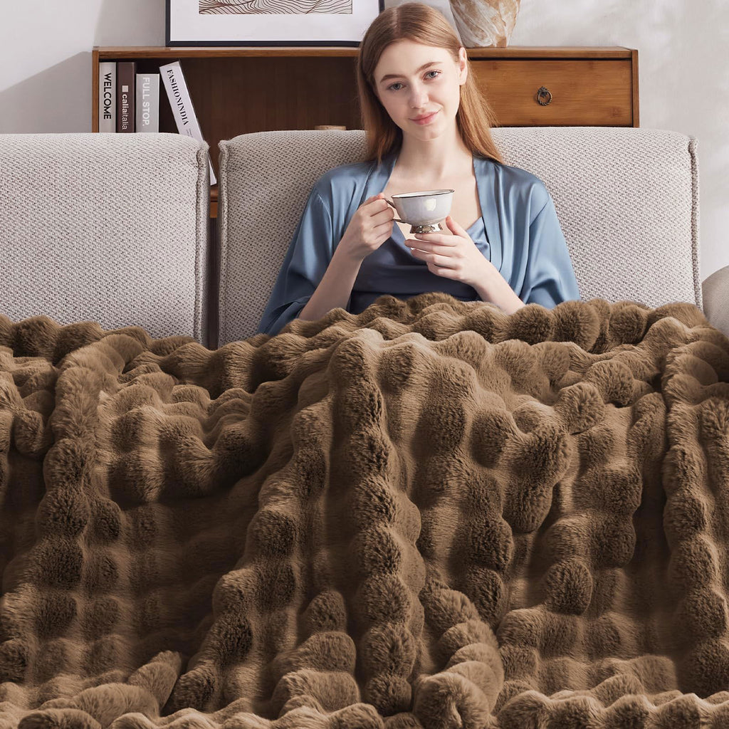 Heated Blanket Throw with 4 Hours Auto-Off 6 Heat Level, 50'' * 60'' Cozy Faux Rabbit Fur Bubble Electric Blanket with Overheat Protection, Soft Fast Heating Blanket with ETL (Dark Grey) - Grand Goldman