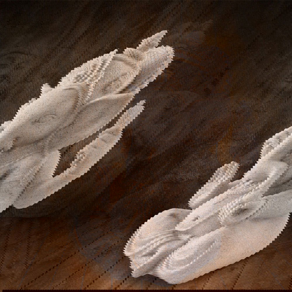 Hindu rock statue - Grand Goldman