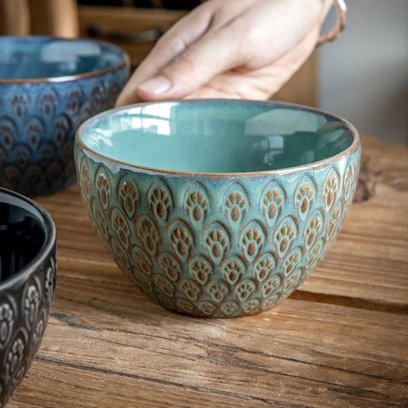 Household 5-inch Ceramic Peacock Relief Rice Bowl - Grand Goldman