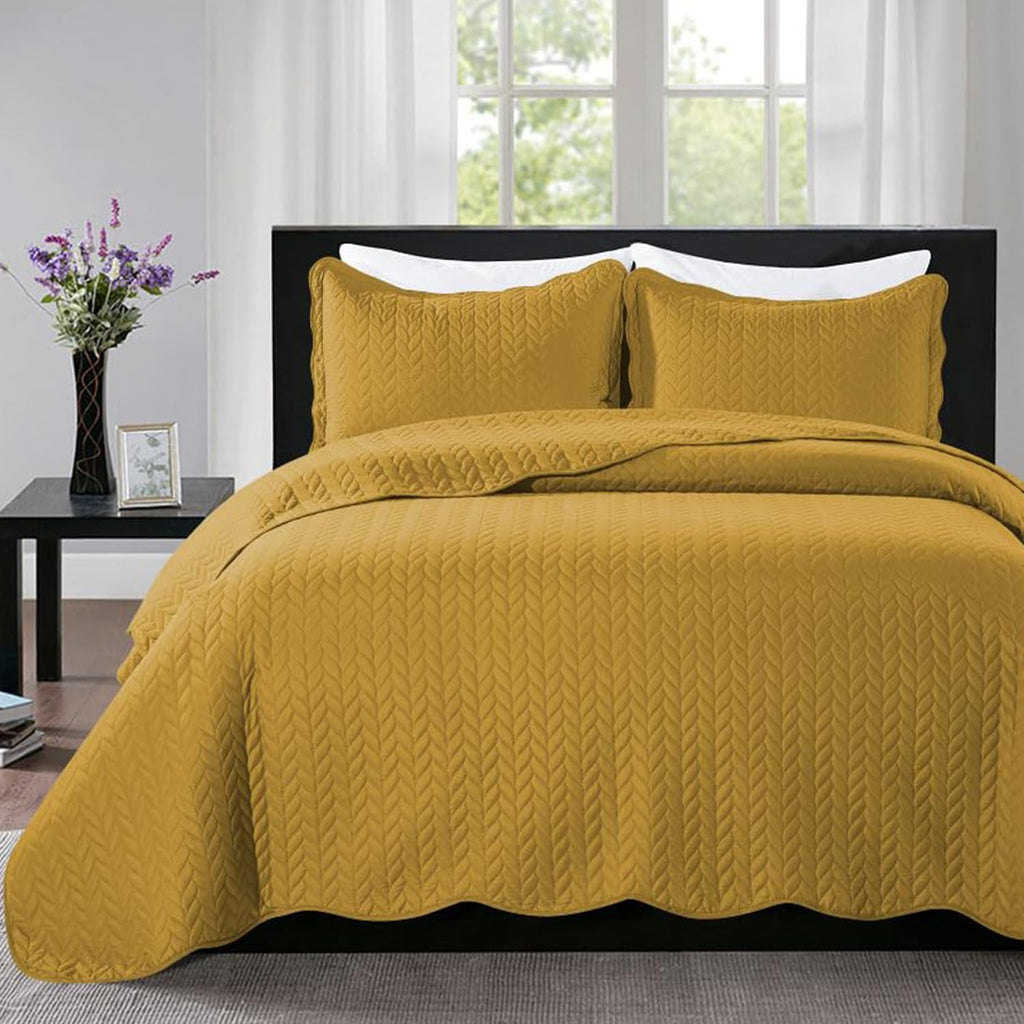 IR Imperial Rooms Queen Quilt Bedding Set Size (90" x 96") + 2 Pillow Shams (20" x 26"+ 2") - 3 Pcs All Season Lightweight Reversible Microfiber Coverlet Embossed Quilt Bedspread (White) - Grand Goldman