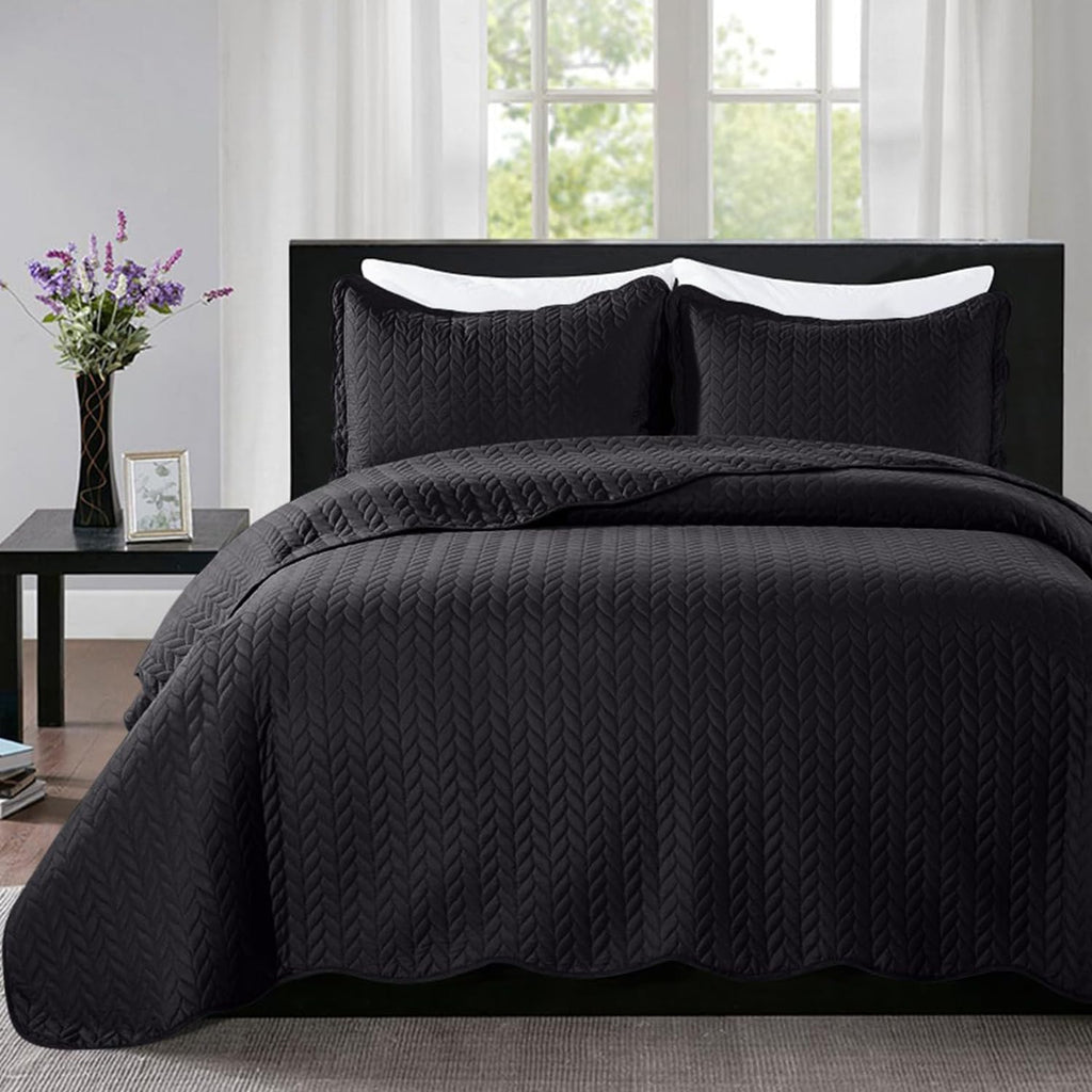 IR Imperial Rooms Queen Quilt Bedding Set Size (90" x 96") + 2 Pillow Shams (20" x 26"+ 2") - 3 Pcs All Season Lightweight Reversible Microfiber Coverlet Embossed Quilt Bedspread (White) - Grand Goldman